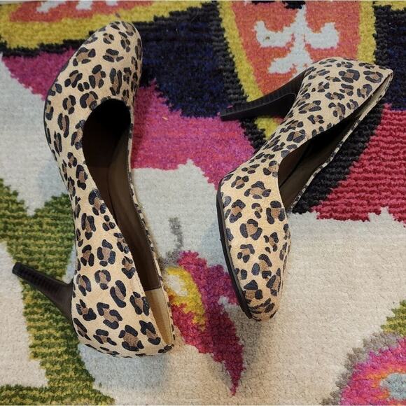 Liz Claiborne round toe leather leopard stiletto heels size 9 new - Picture 2 of 10